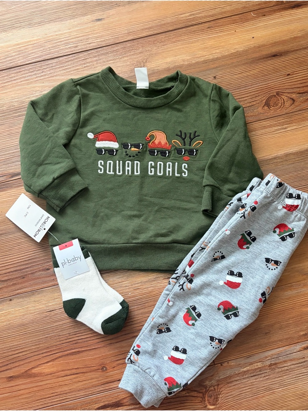 Green 'Squad Goals' Holiday Sweatshirt Set Petit Lem Boy size 12 months